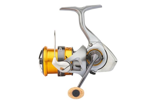 DAÏWA SilverCreek X 26LT 2000SXH